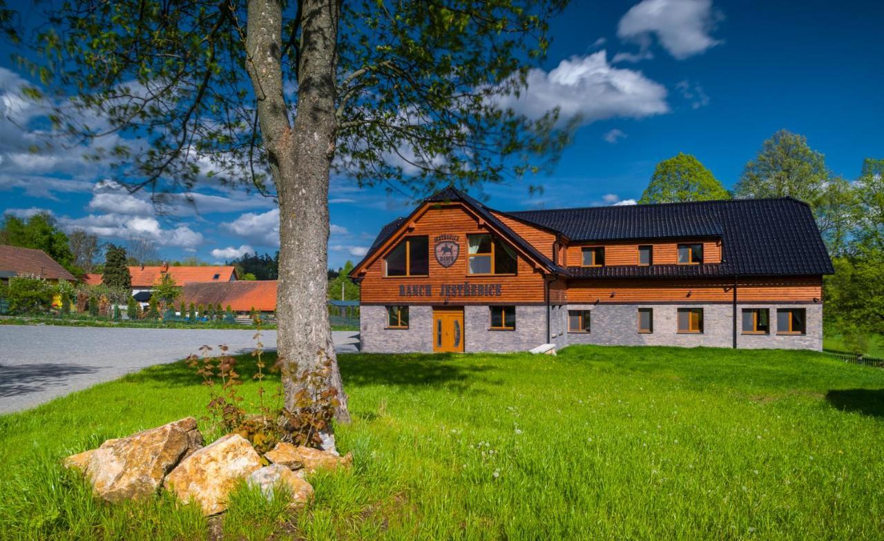 Ranch Jestrebice Hotel Hermanicky ภายนอก รูปภาพ