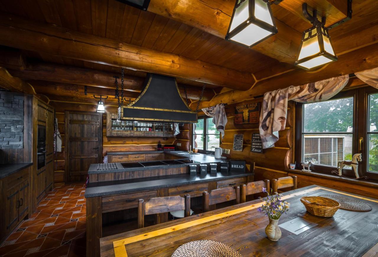 Ranch Jestrebice Hotel Hermanicky ภายนอก รูปภาพ