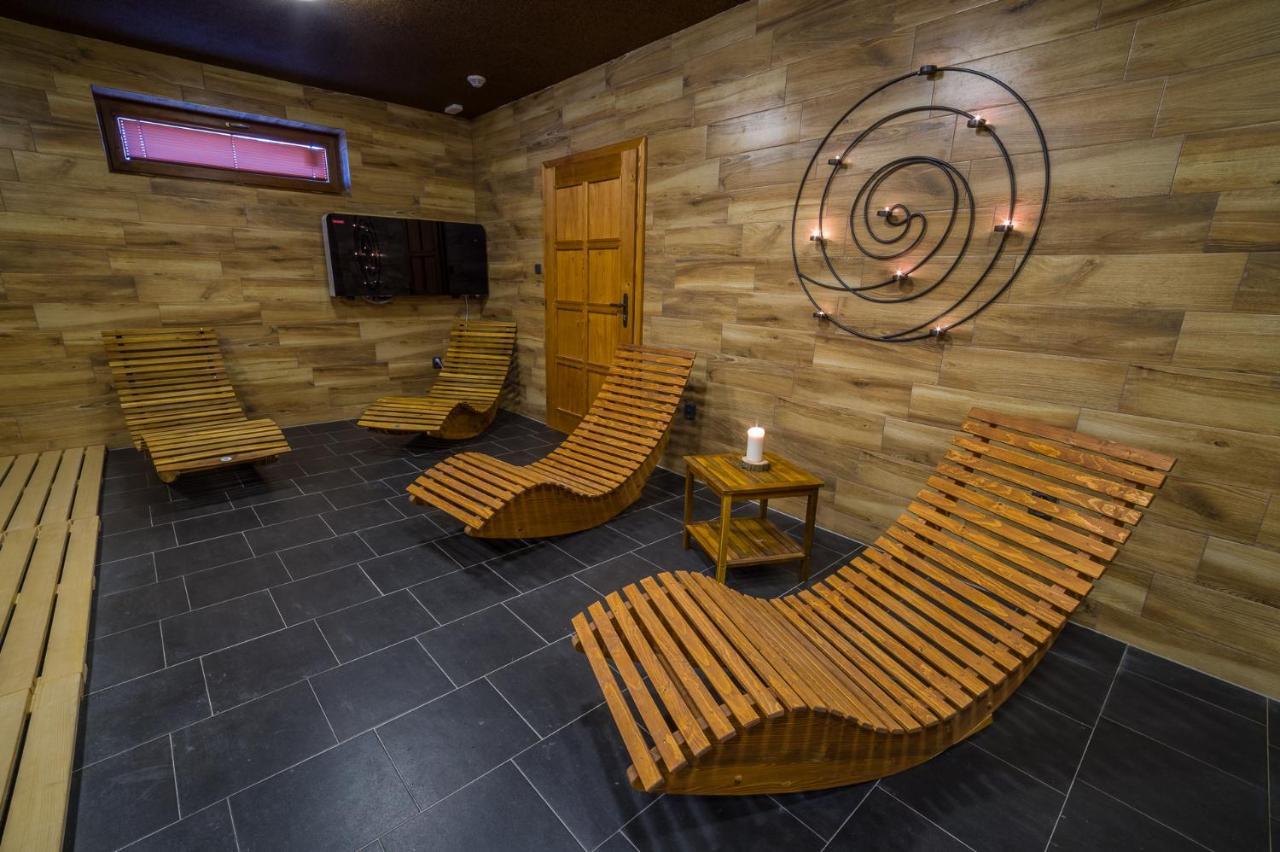 Ranch Jestrebice Hotel Hermanicky ภายนอก รูปภาพ
