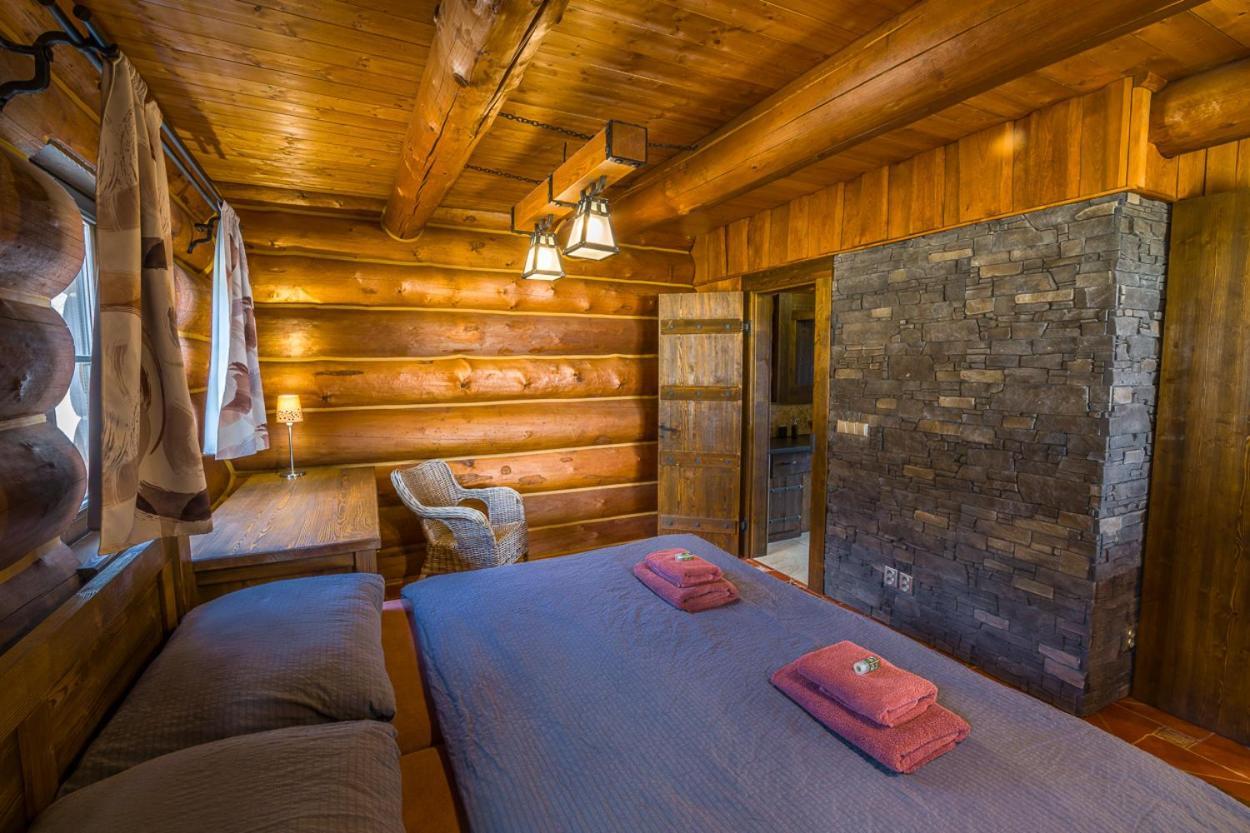 Ranch Jestrebice Hotel Hermanicky ภายนอก รูปภาพ